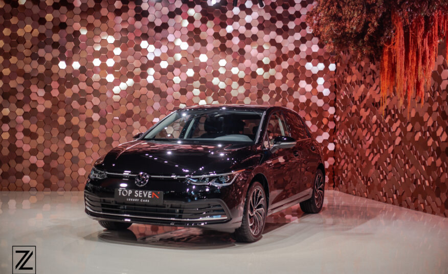 Volkswagen Golf 8
