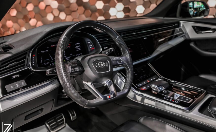 AUDI SQ8