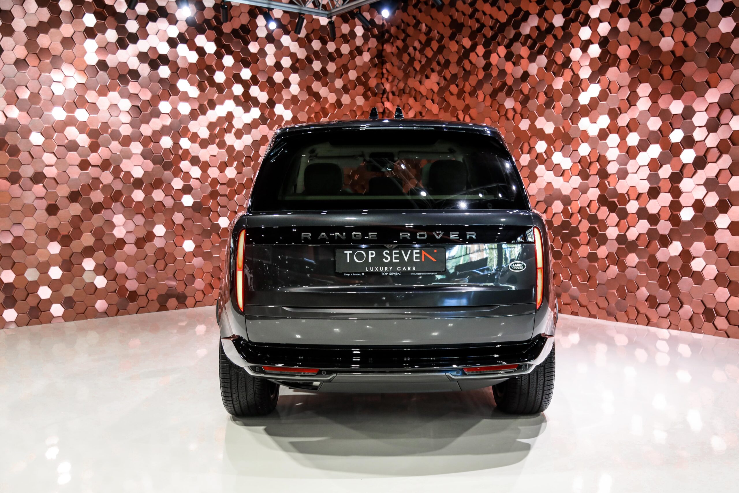 NEW RANGE ROVER VOGUE