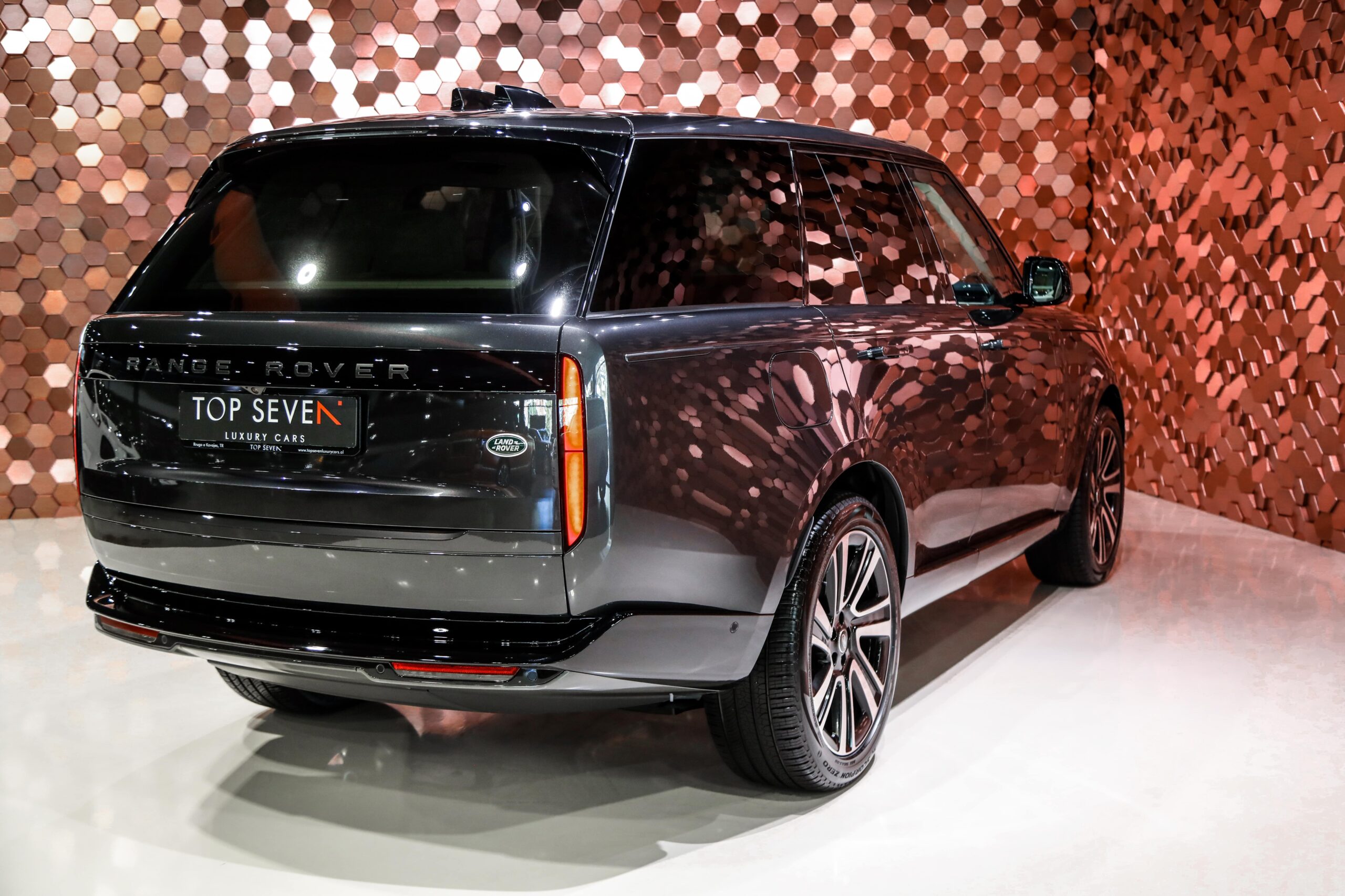 NEW RANGE ROVER VOGUE