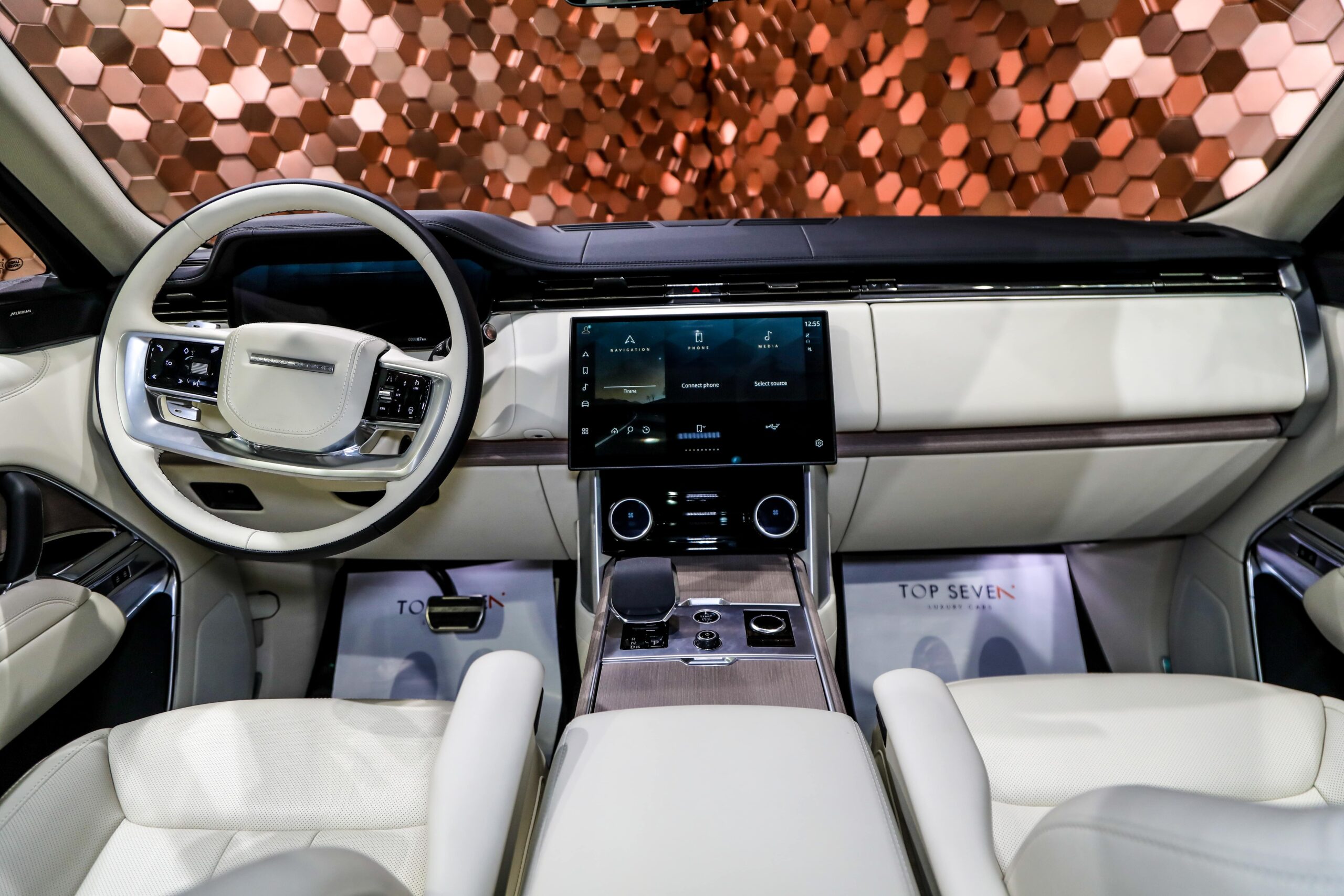 NEW RANGE ROVER VOGUE