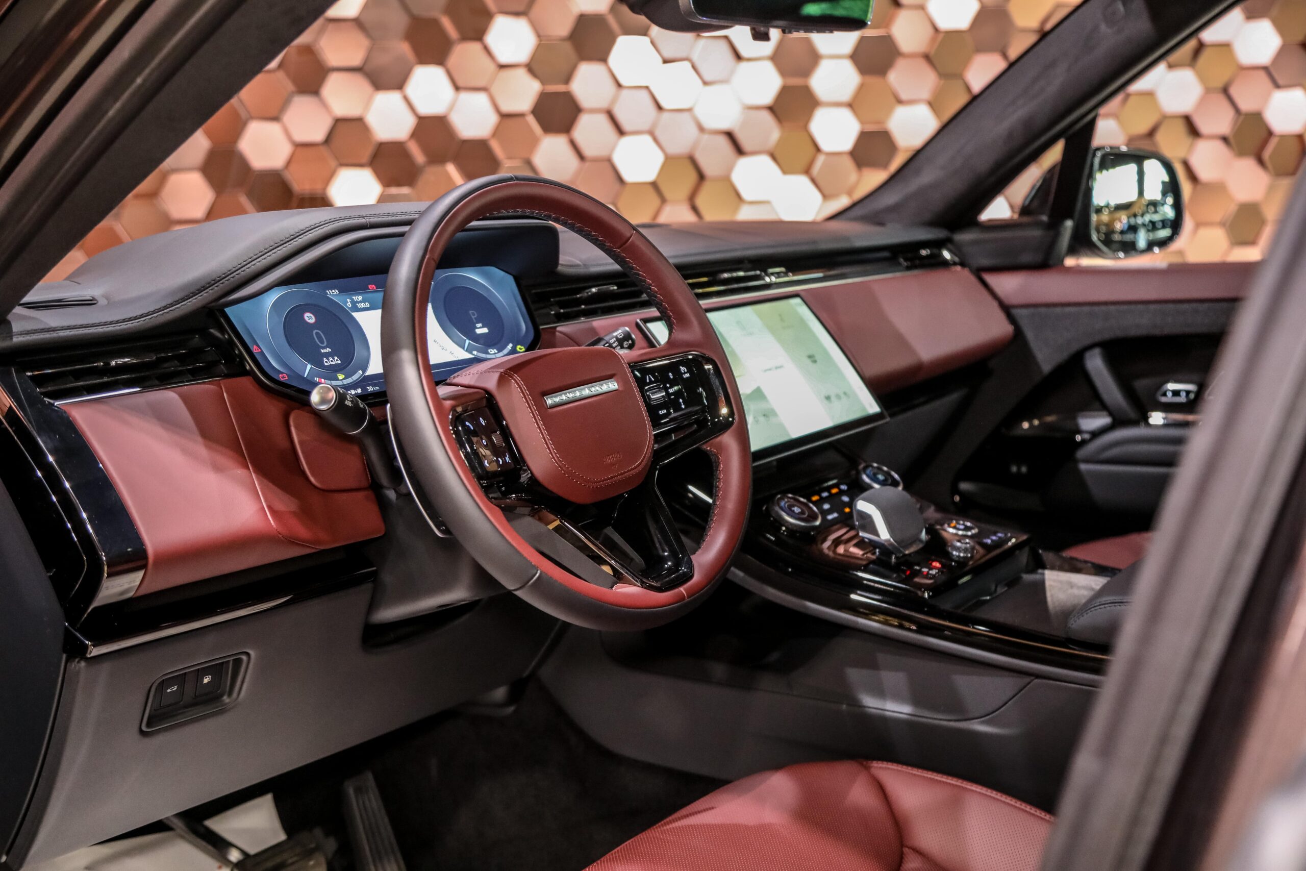 NEW RANGE ROVER SPORT P510e