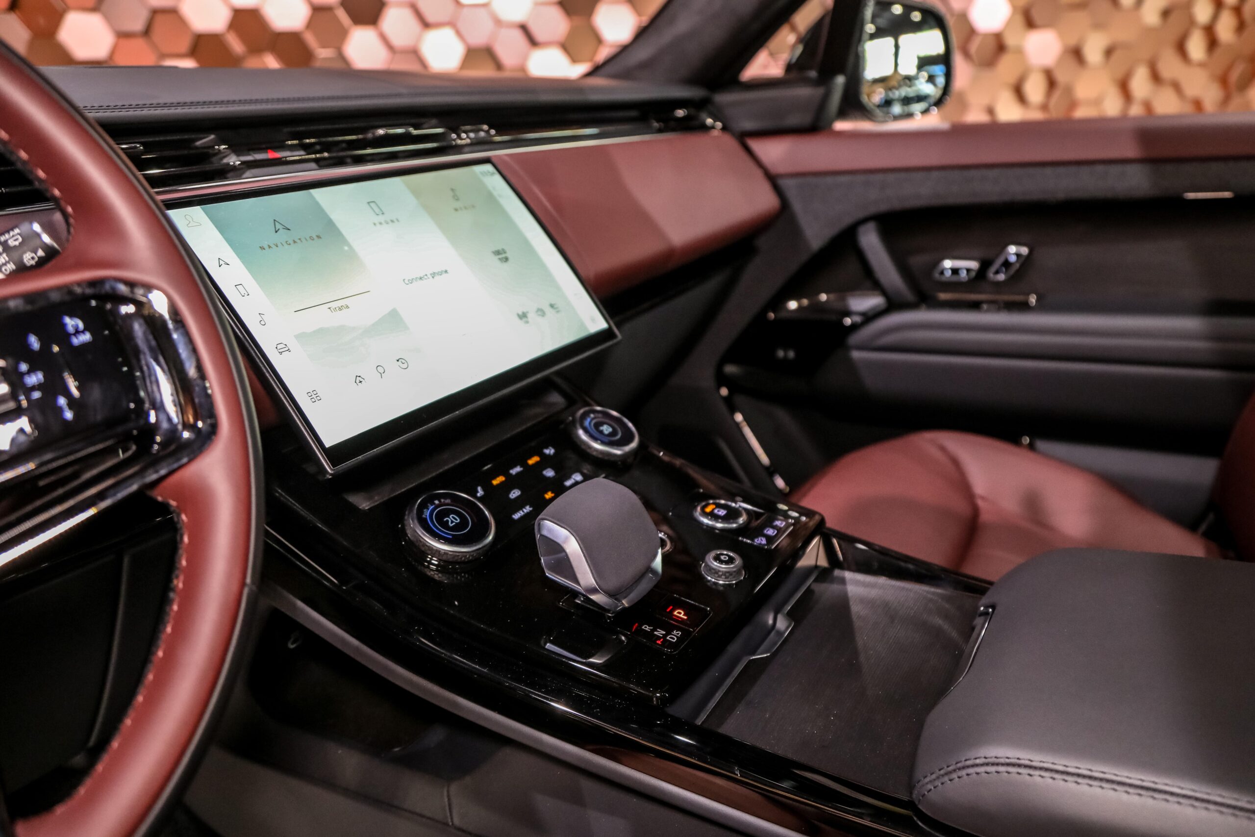 NEW RANGE ROVER SPORT P510e